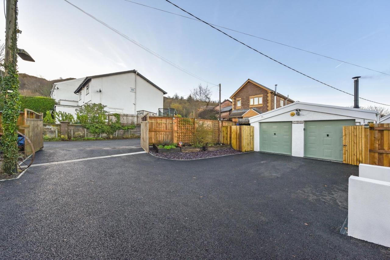 La Cantera Merthyr Tydfil Exterior photo